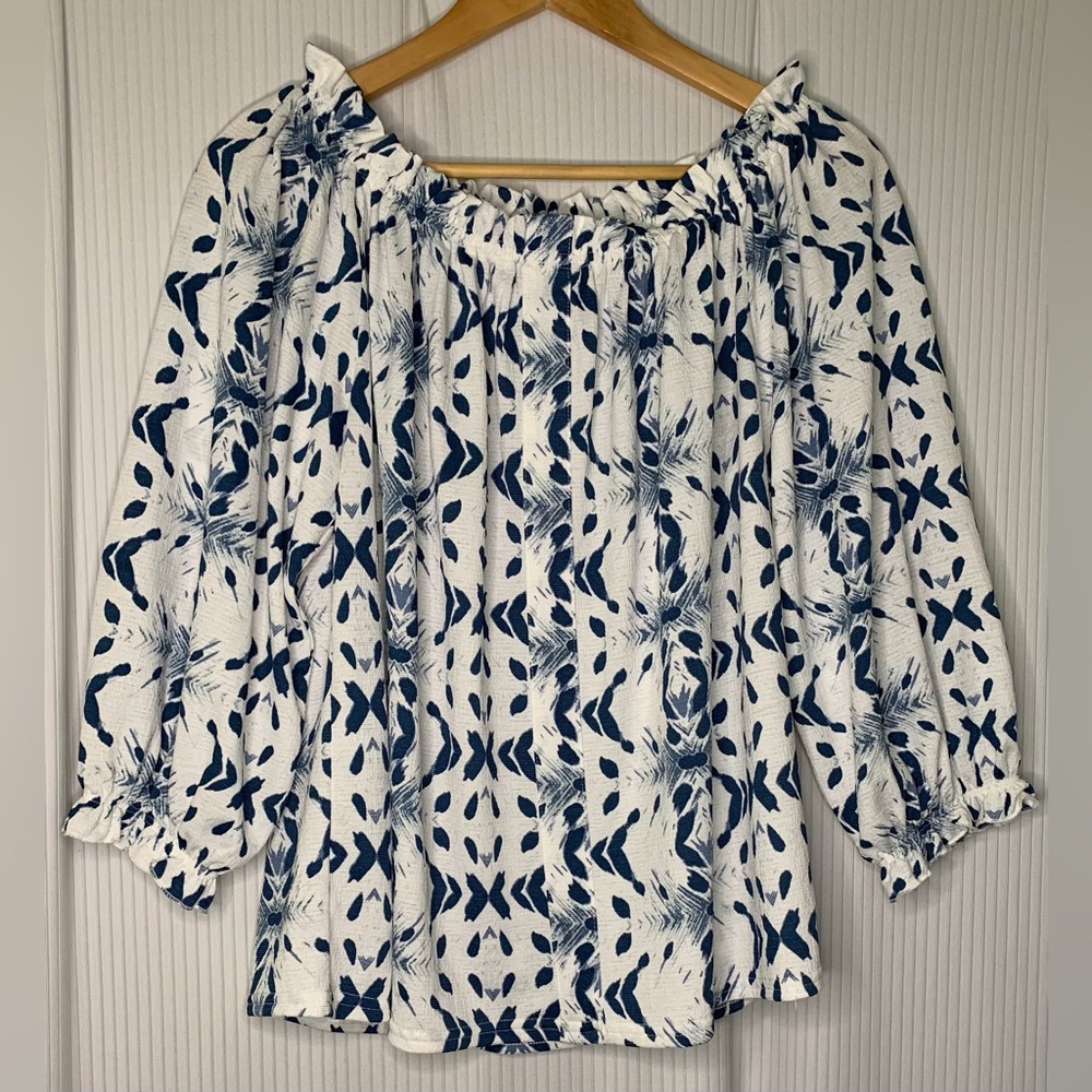 Melloday - Blue / White Print On Or Off Shoulder Blouse With 3/4 Sleeves - L